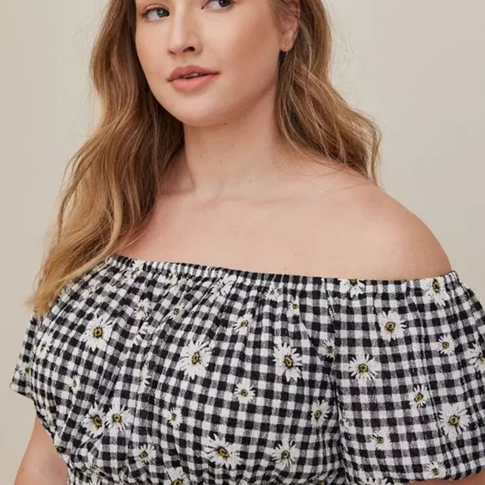 NWT Torrid Daisy Print Skater Mini Dress | Off Shoulder Size2 image 5
